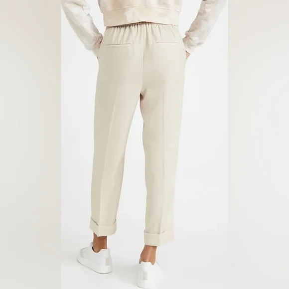Vince Cuffed Tapered Pull-On Pant in Sandstone Crepe, XS - Picture 4 of 16